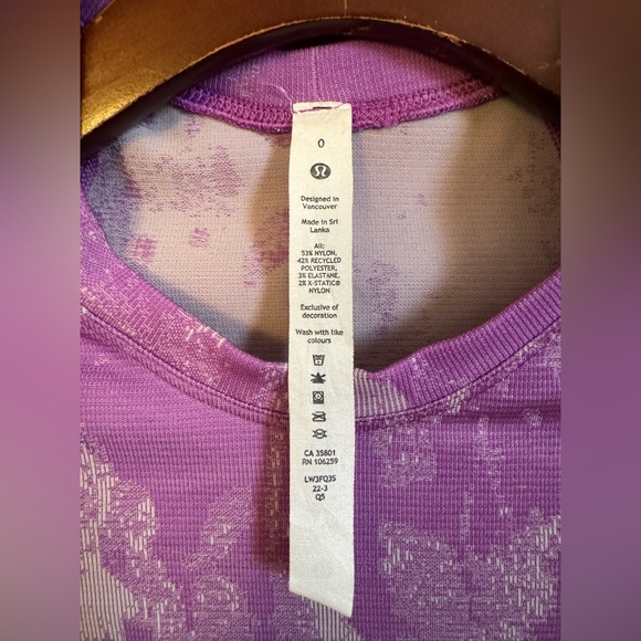 Lululemon Swiftly Tech Short Sleeve 2.0 0 - Picture 2 of 5